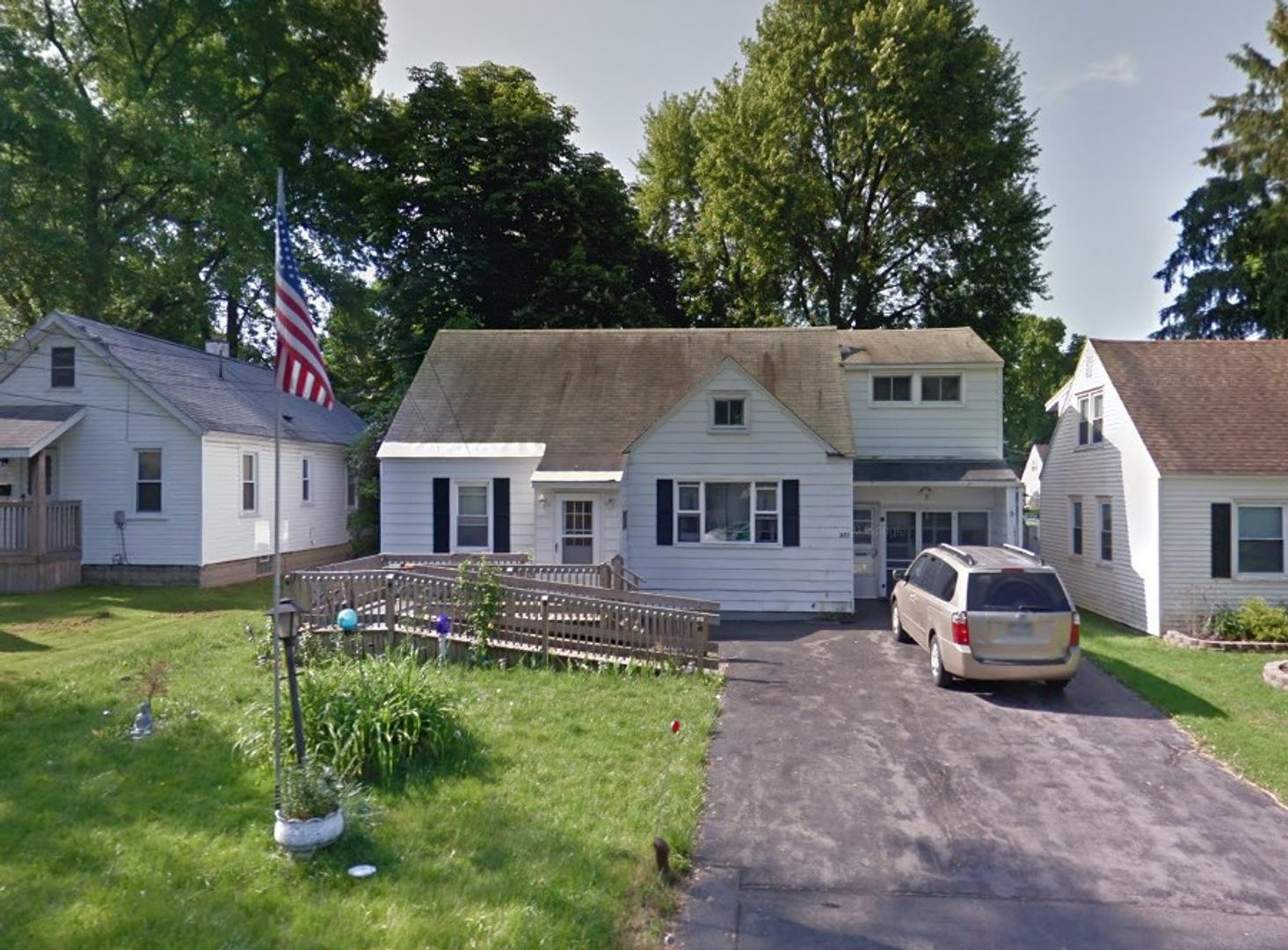 Mattydale House: 317 Leonard Street