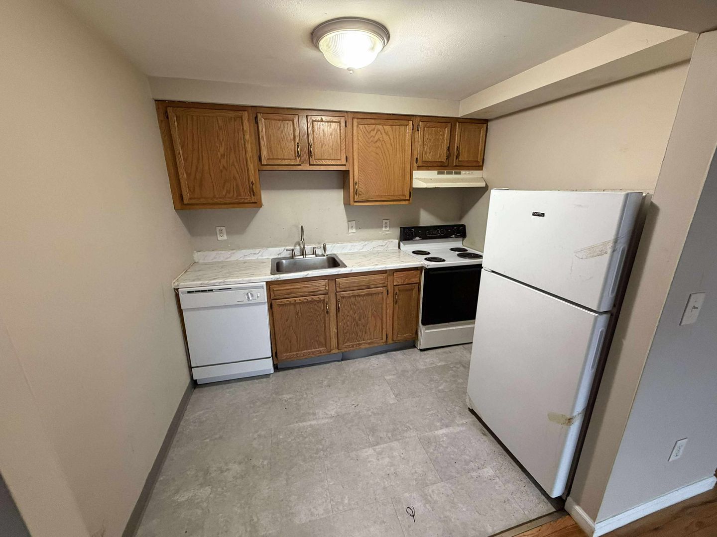 Syracuse Apartment: 800 Pond Street