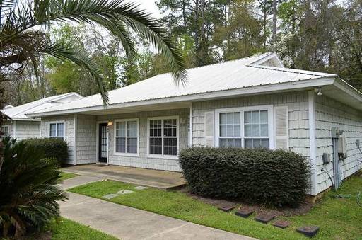 The Cottages at Rumba, a hidden apartment community – photo 1