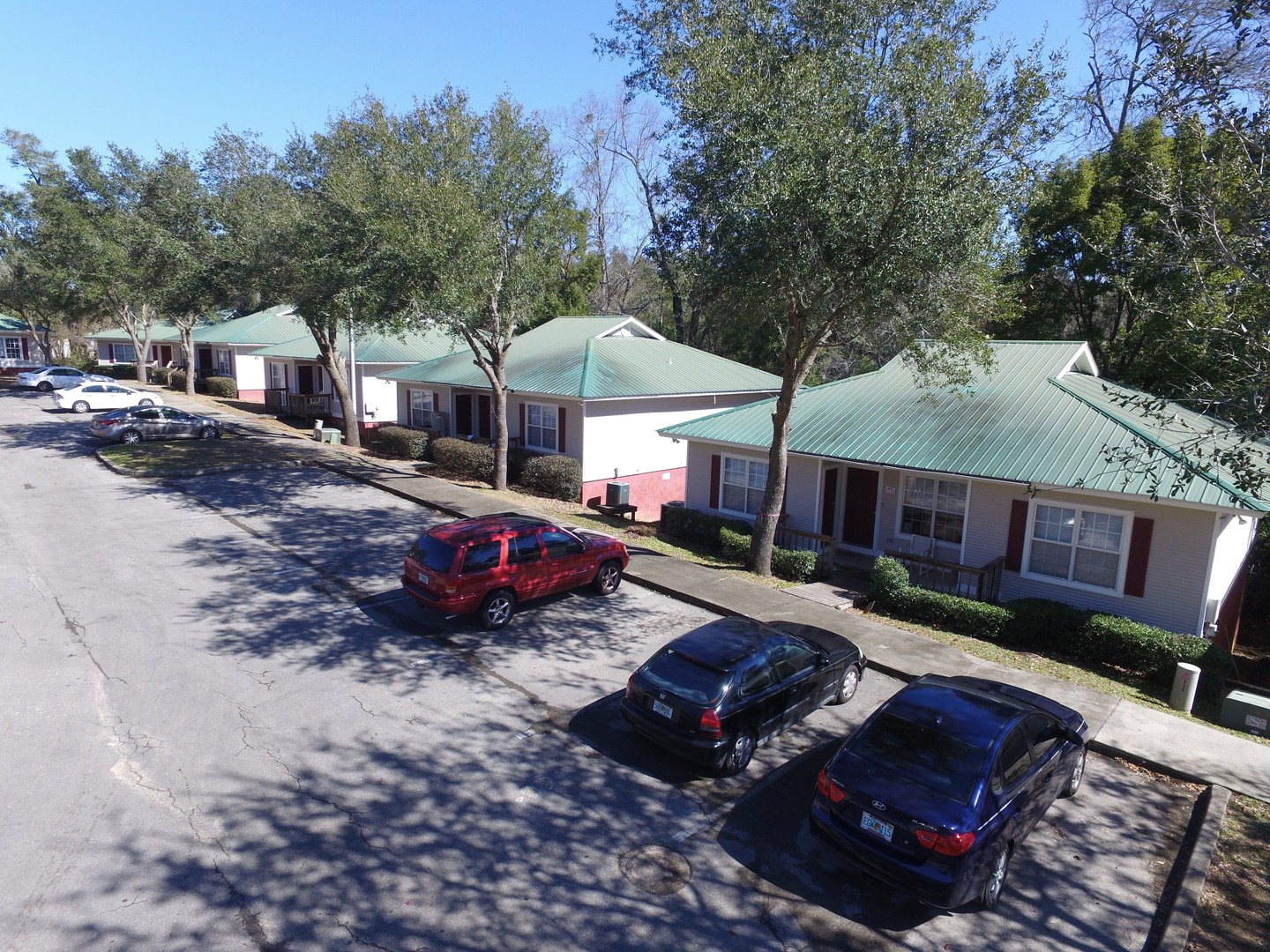 Tallahassee Apartment: 1109-1148 Greentree Court