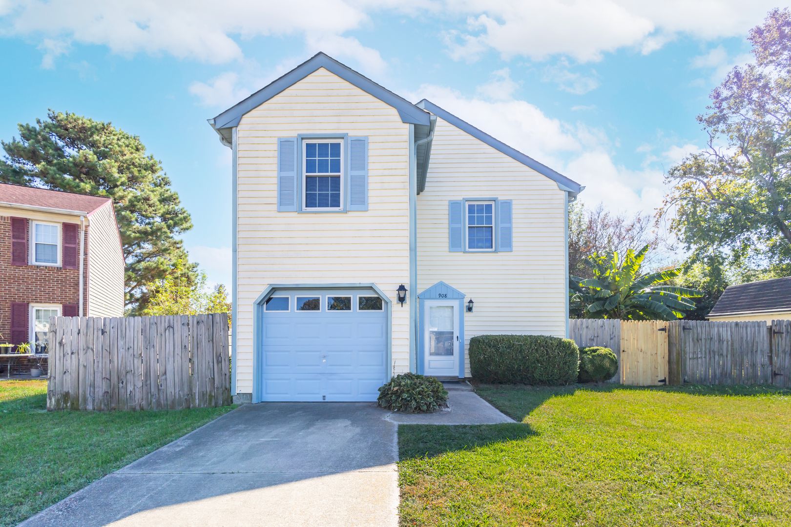 Virginia Beach House: 908 Vincent ct