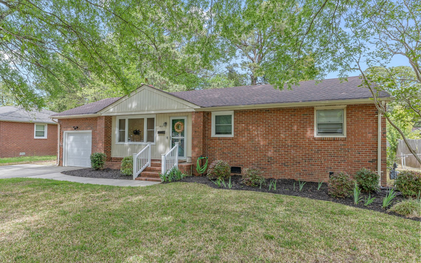 Virginia Beach House: 4812 Bromfield Ave