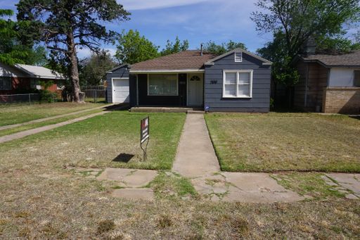 2808 37th- Updated 2/1 – photo 1