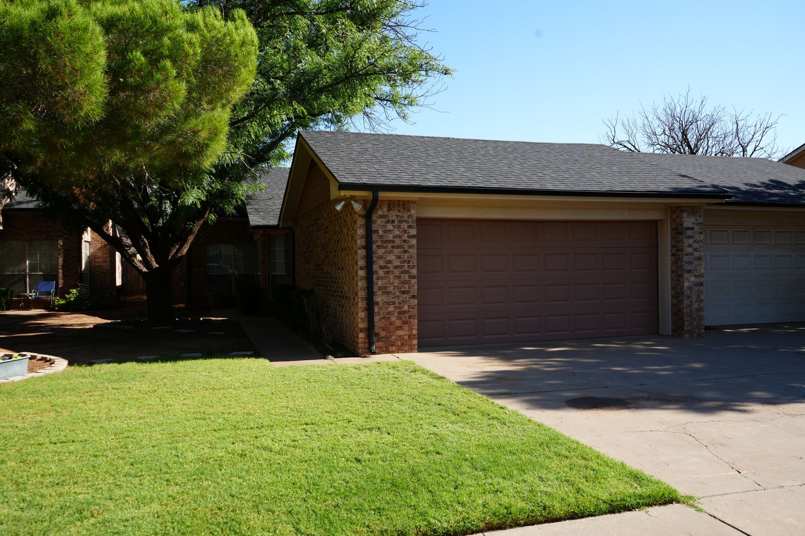 Lubbock House: 5560 93rd St