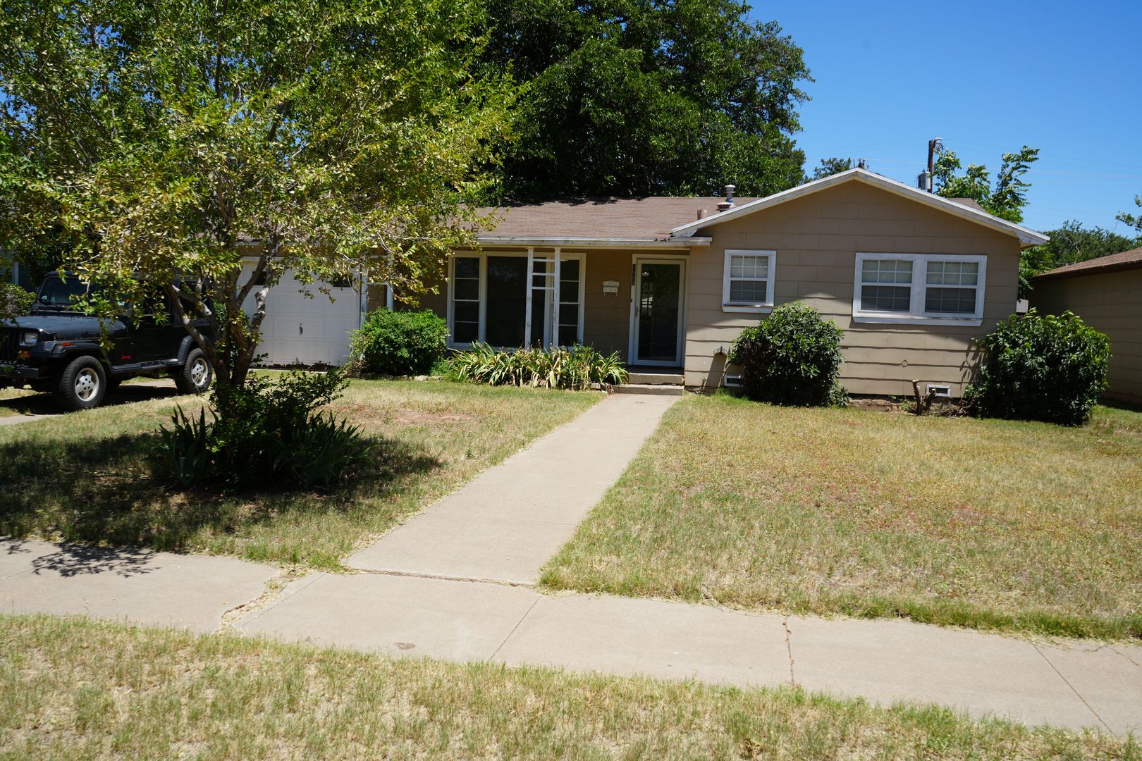 Lubbock House: 3008 47th