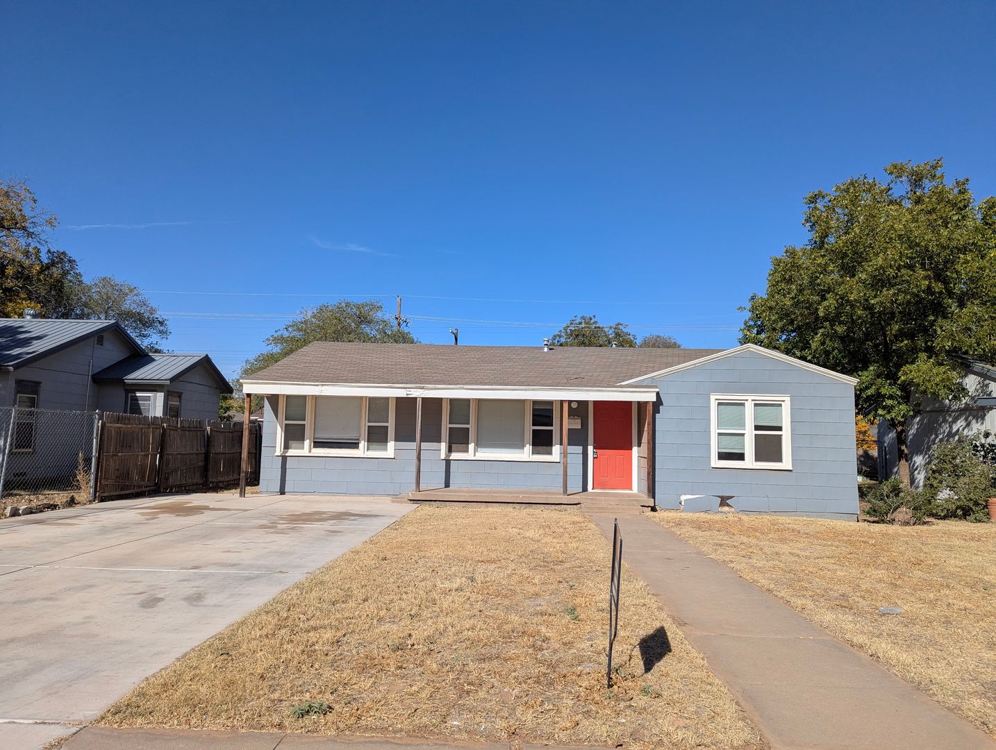 Lubbock House: 4314 32ND