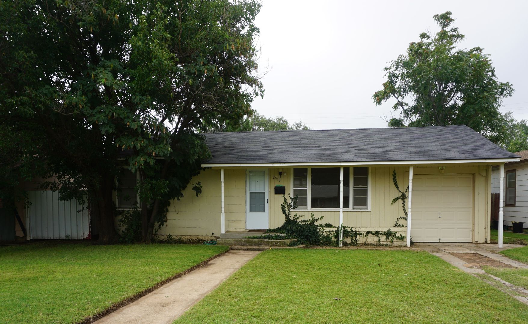Lubbock House: 2513 43rd
