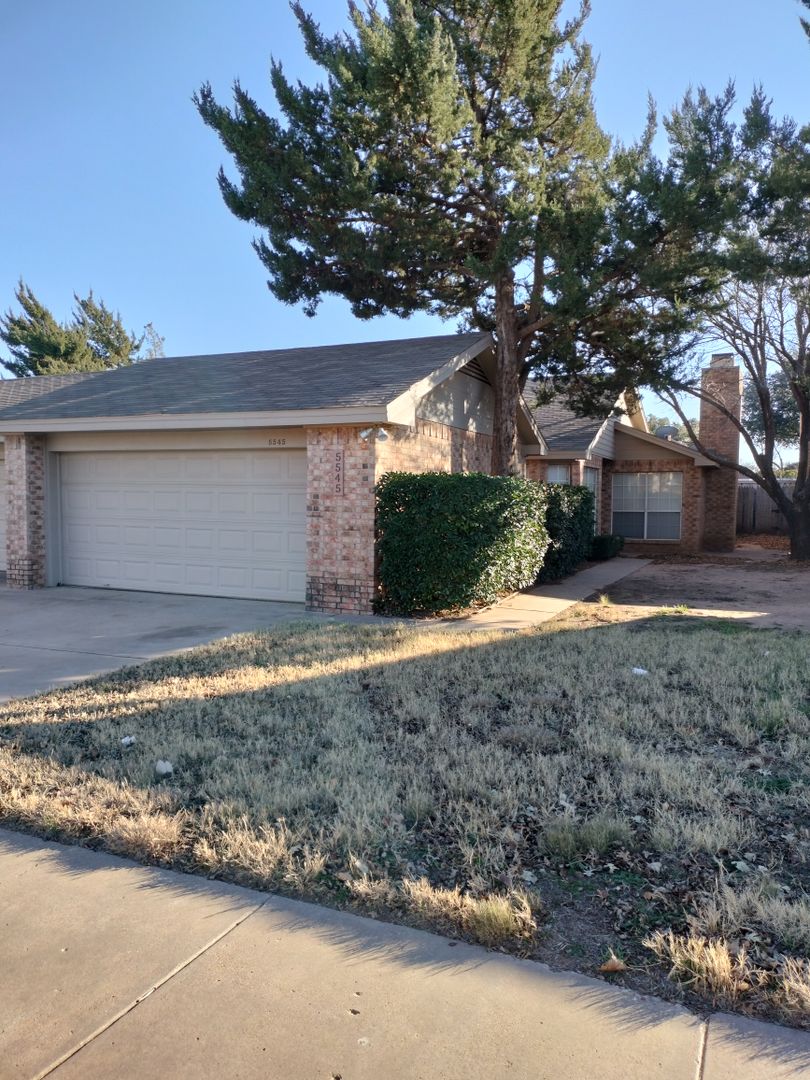 Lubbock House: 5545 93rd St