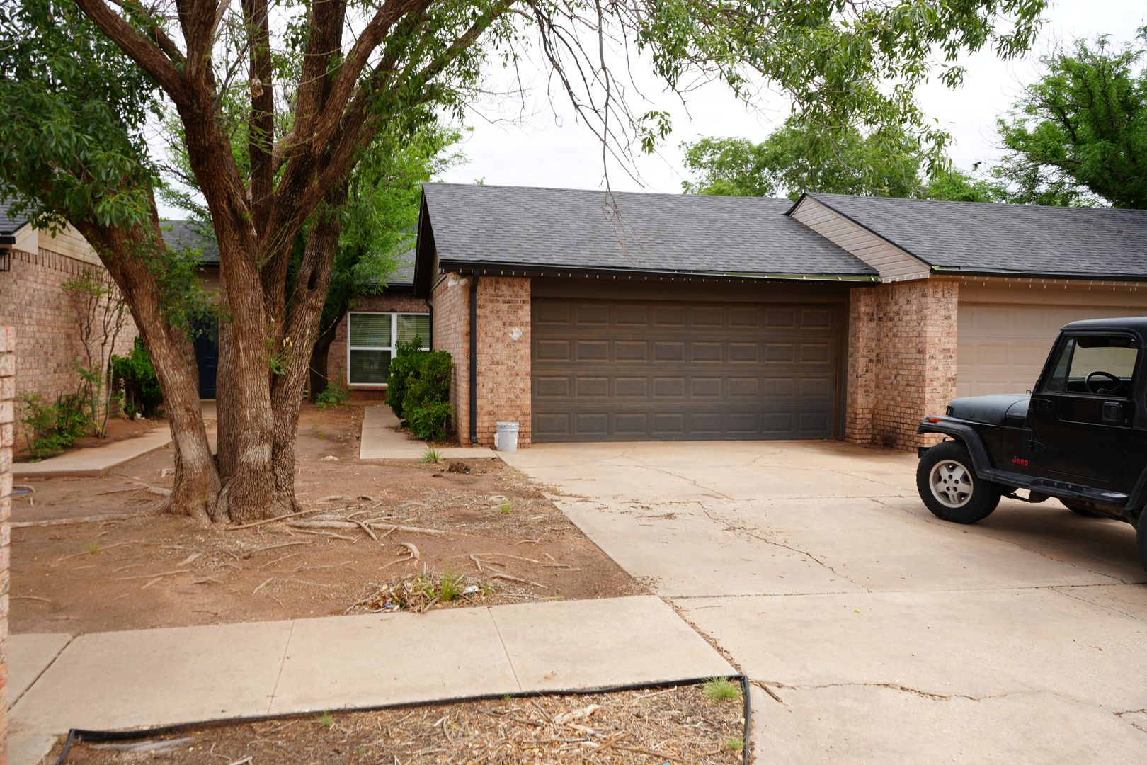 Lubbock House: 5564 93rd St