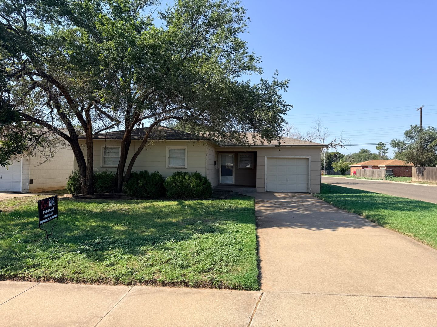 Lubbock House: 2521 40TH