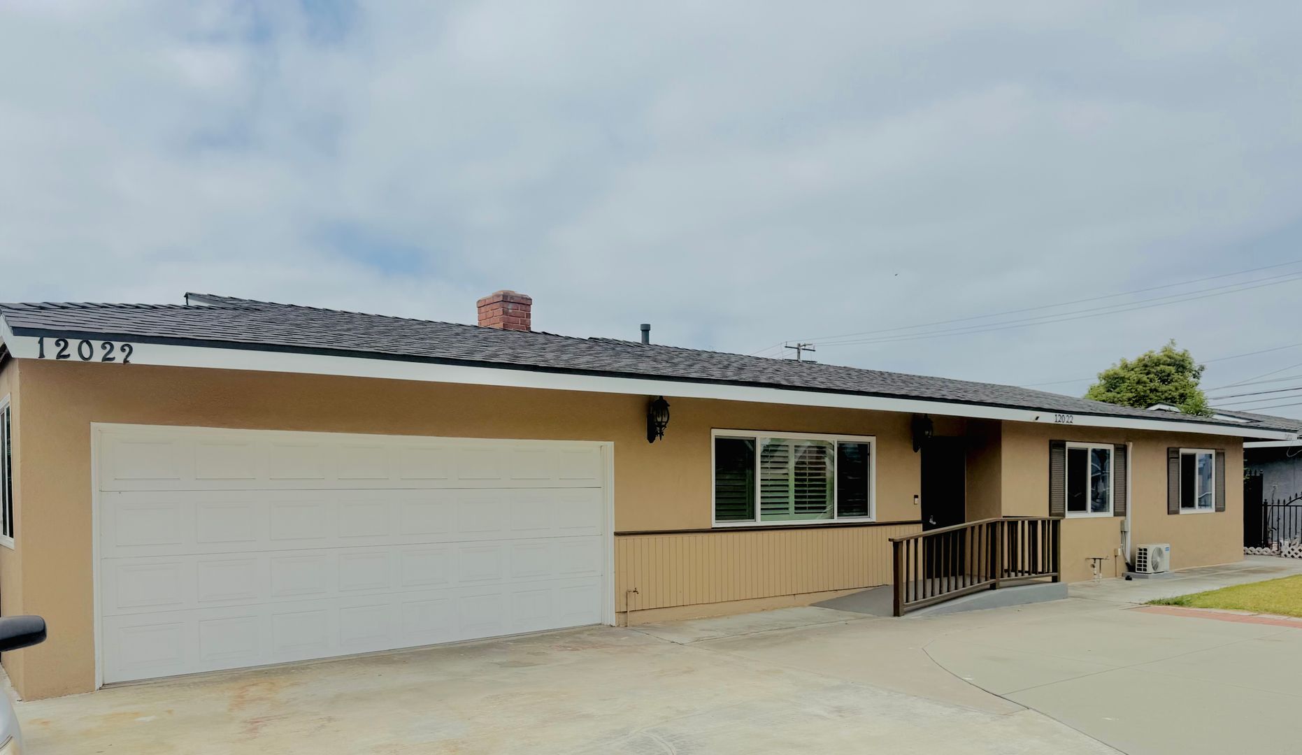 Garden Grove House: 12022 Orangewood Ave