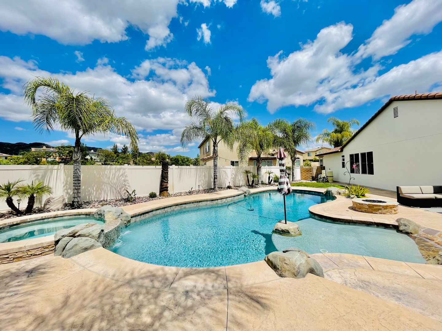 Wildomar House: 23805 Cook Ct