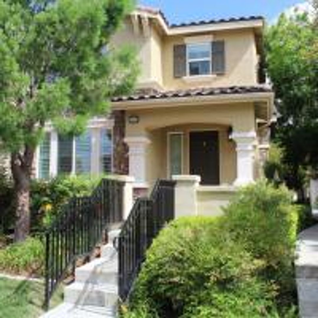 Temecula Townhome: 29178 Portland Ct