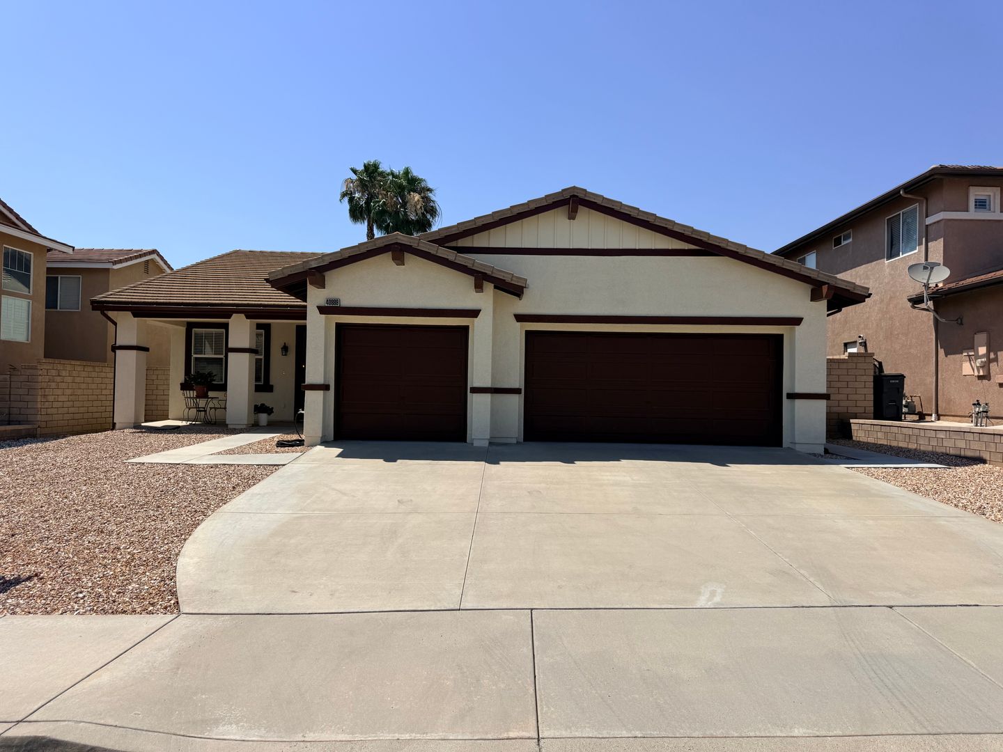 Murrieta House: 40889 Robards Way