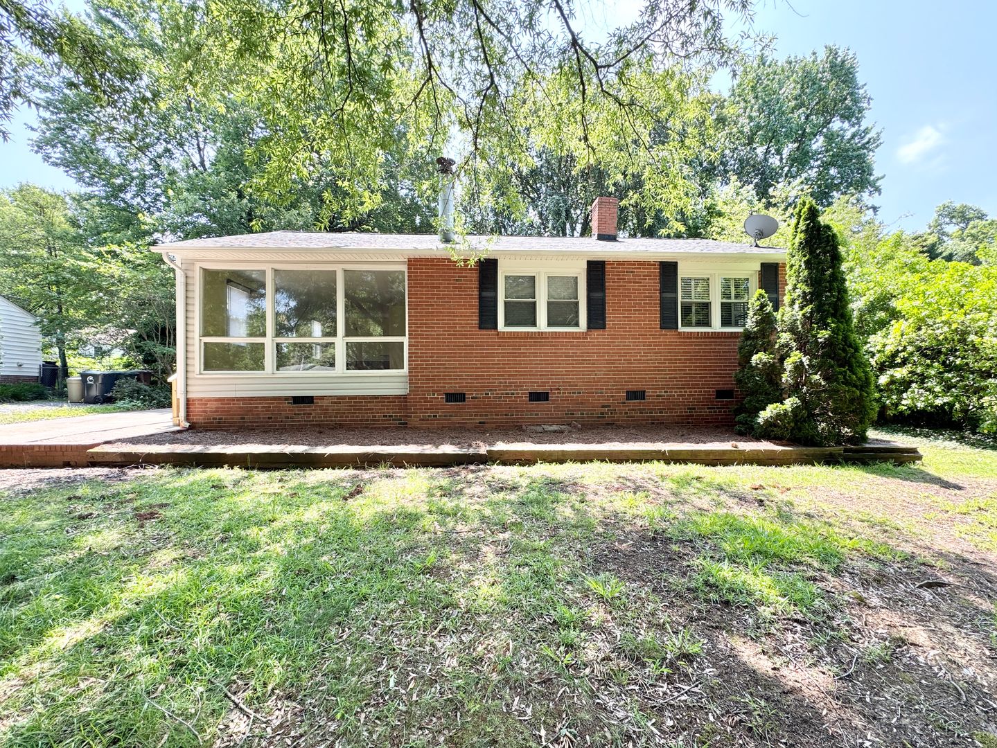 Greensboro House: 505 Crestwood Drive