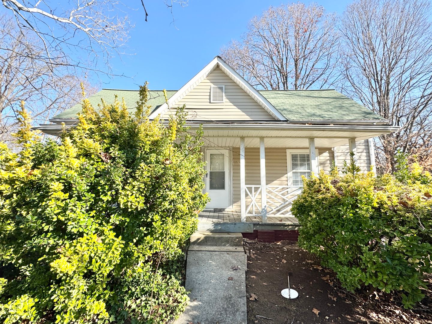 Greensboro House: 1616 N. O'Henry Blvd