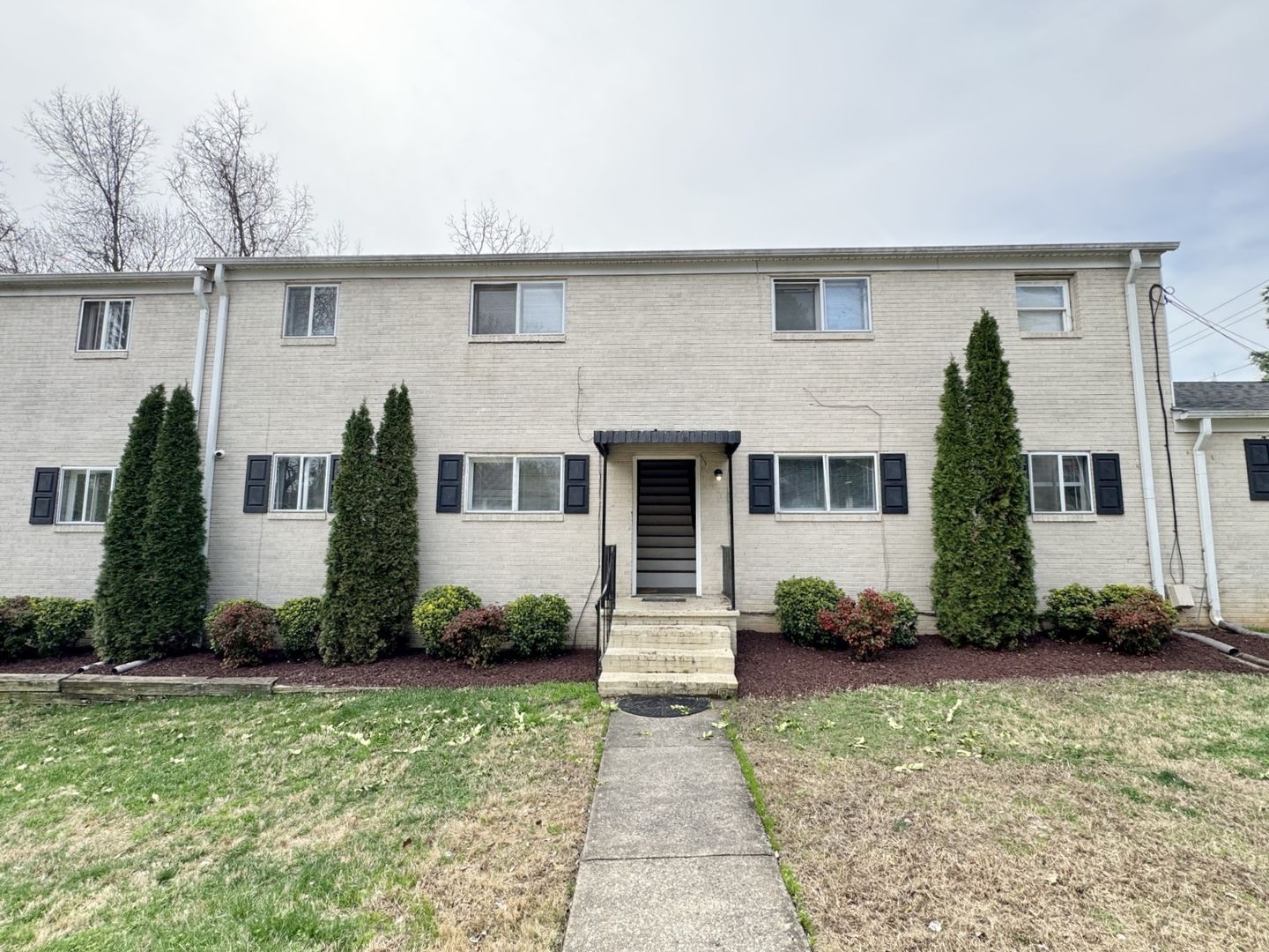 Greensboro House: 701 S Chapman Street