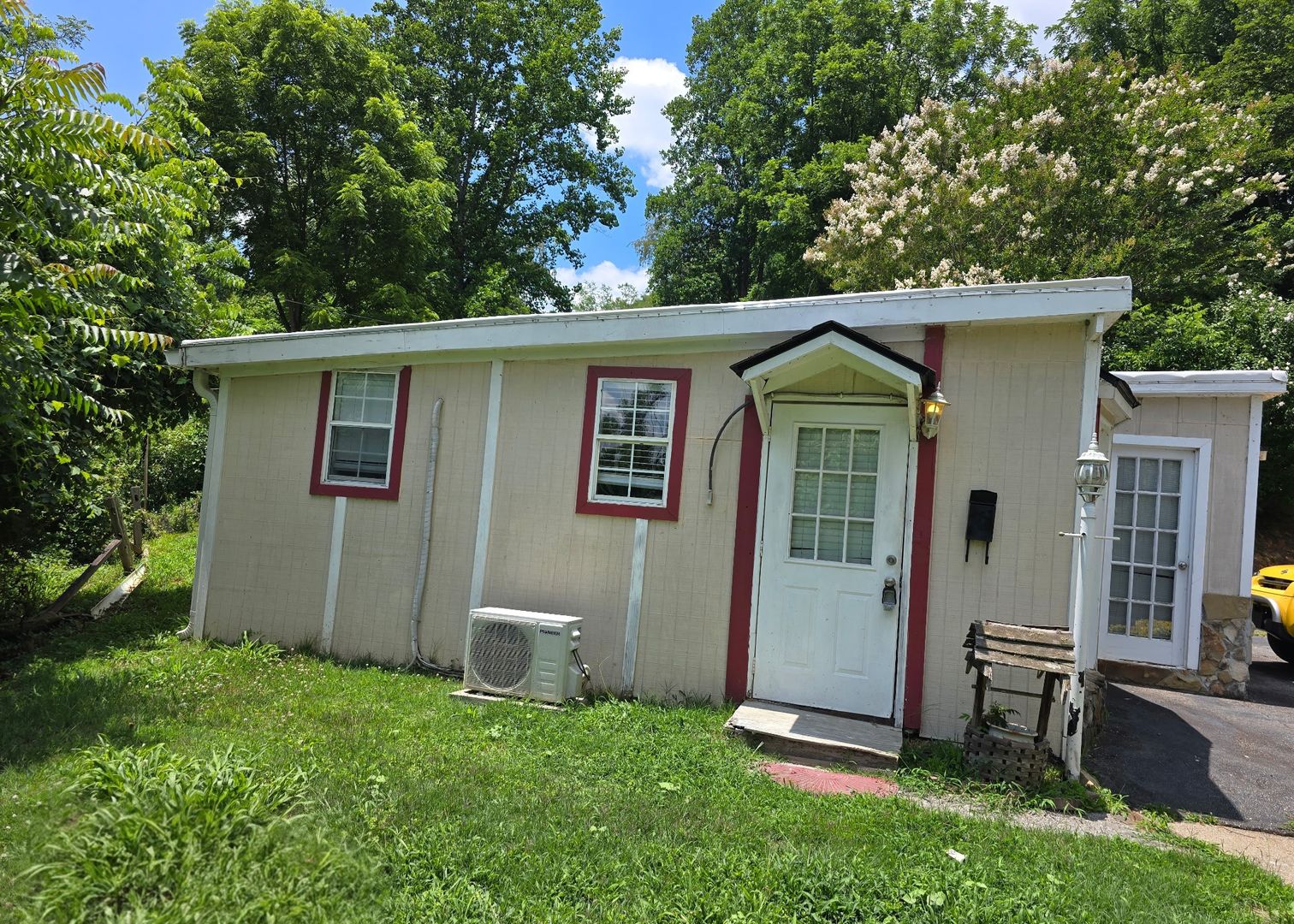 Asheville House: 2 Richmond Hill Drive