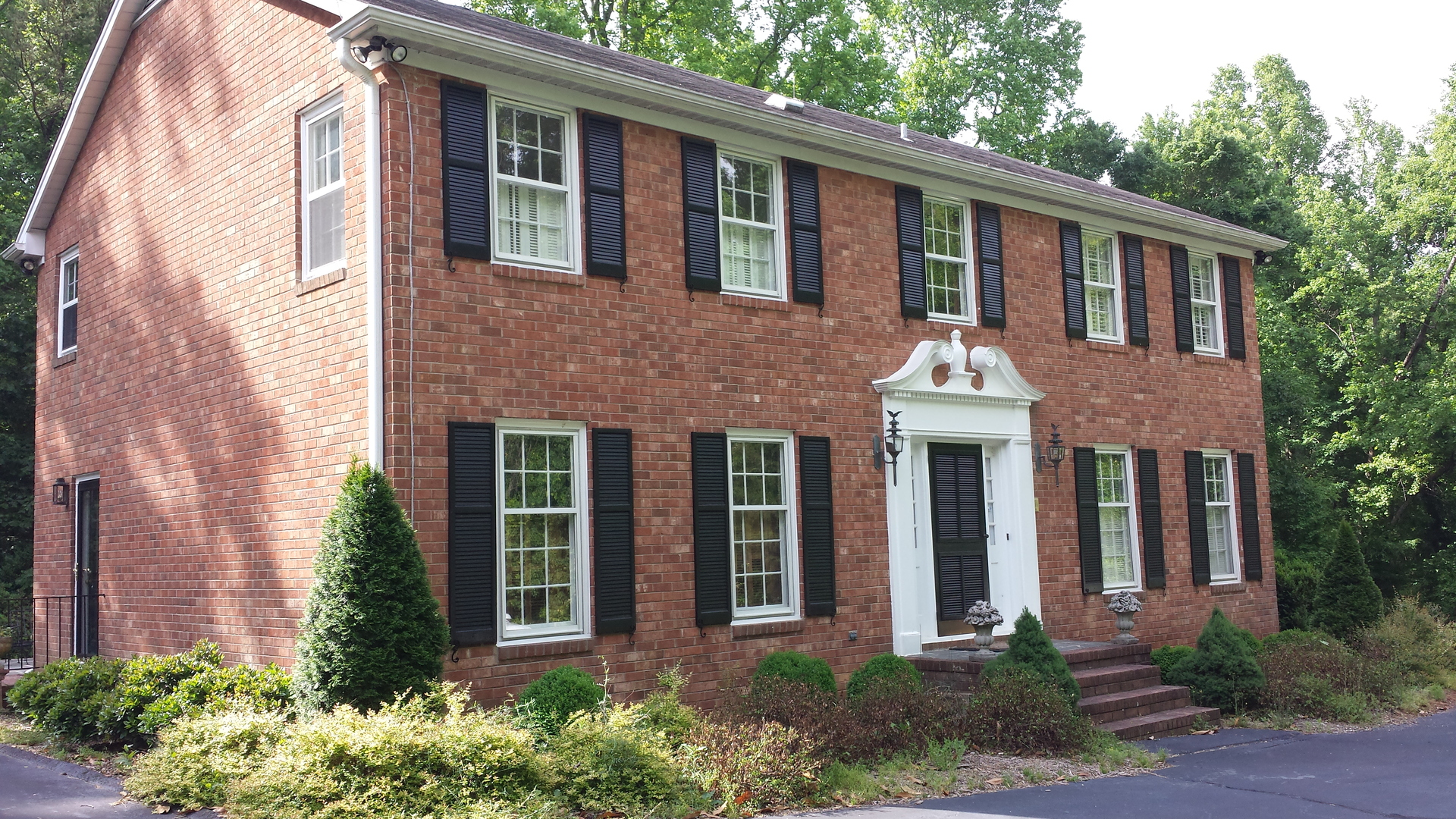 Greensboro House: 1664 Pleasant Ridge Road