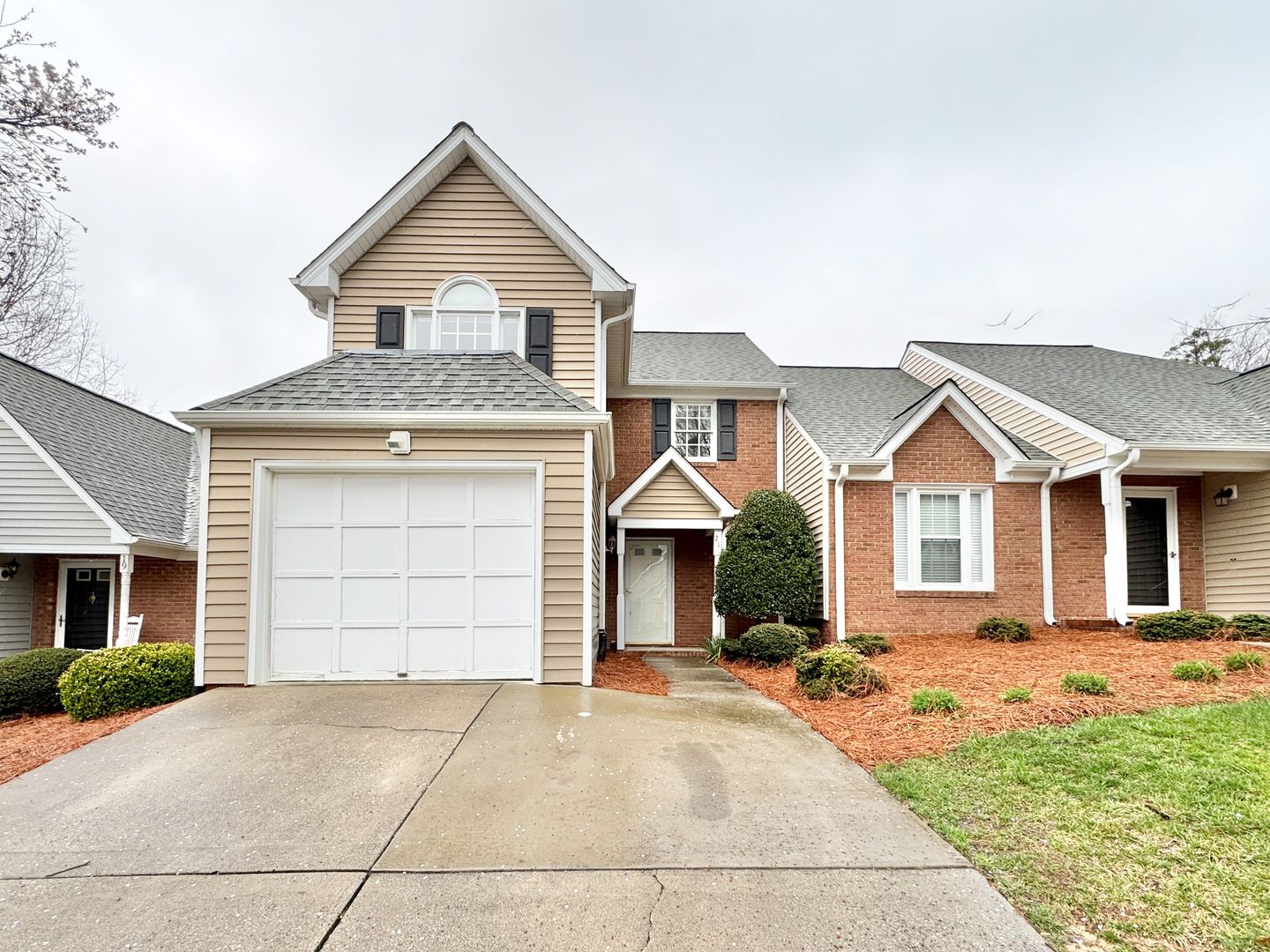 Greensboro House: 21 Cedar Knoll Drive