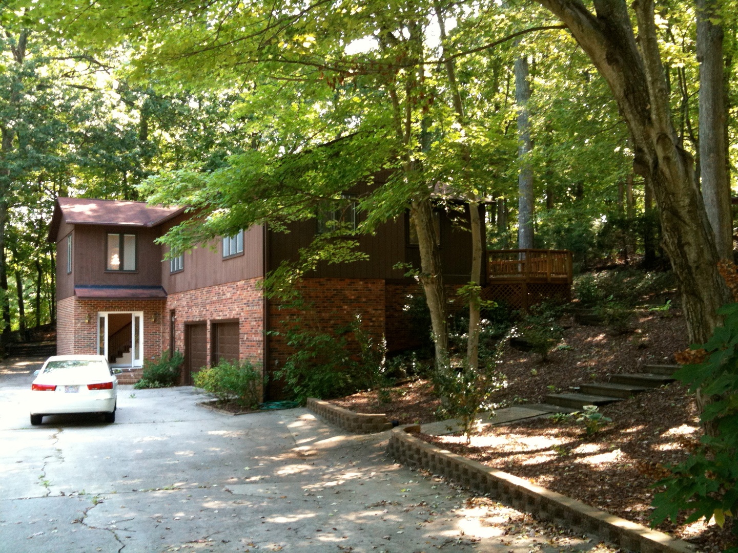 Greensboro House: 600 Leawood Drive