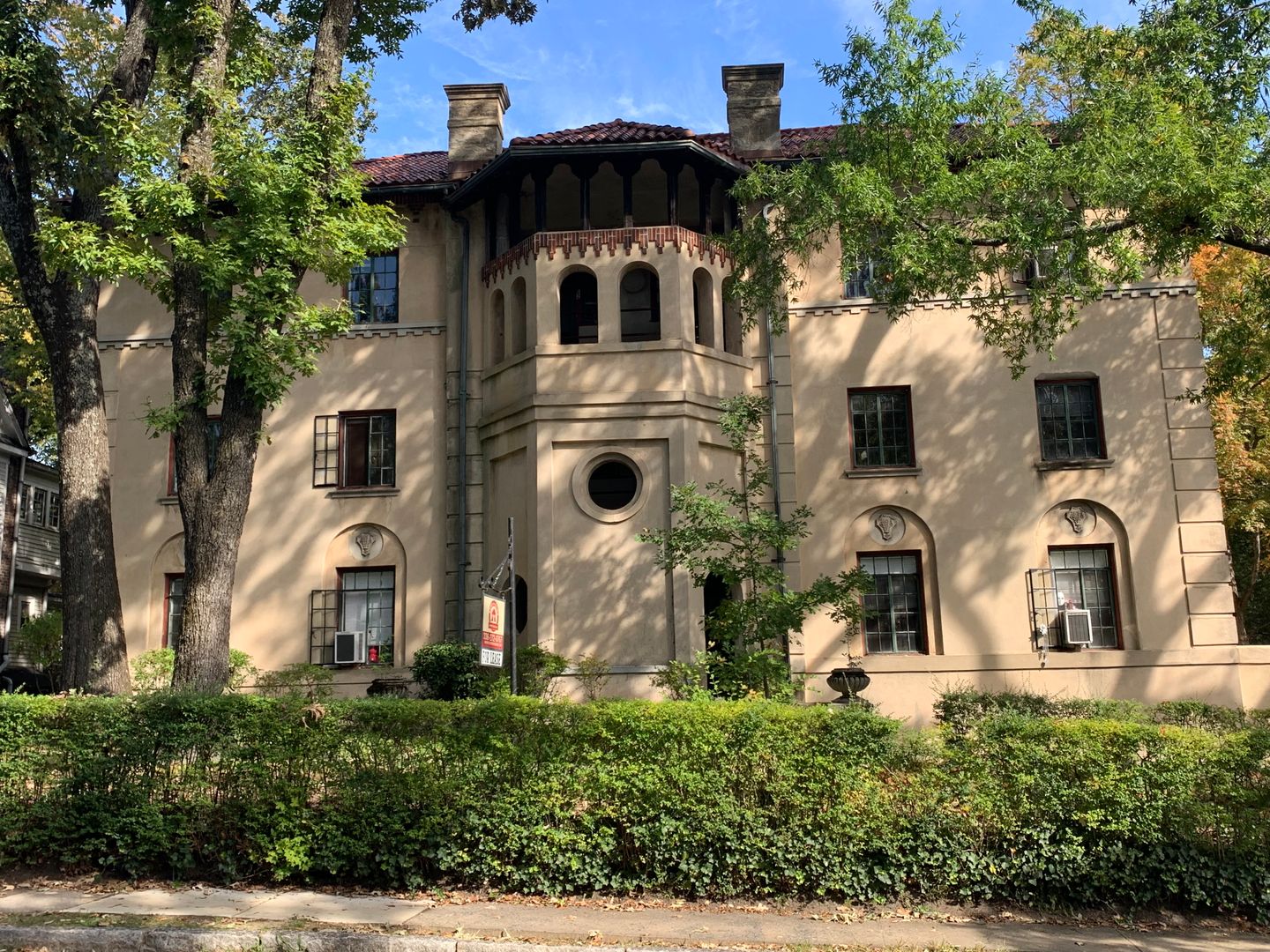 Greensboro Apartment: 203 S Tate Street