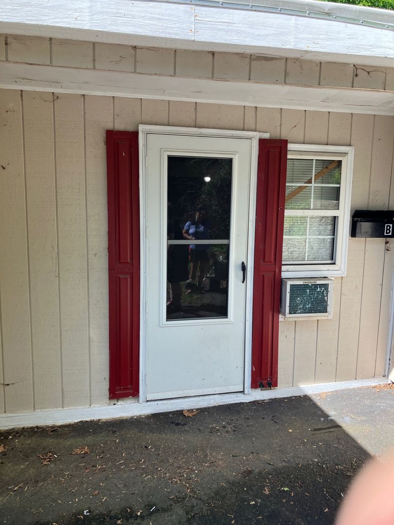 Asheville House: 2 Richmond Hill Drive Unit B