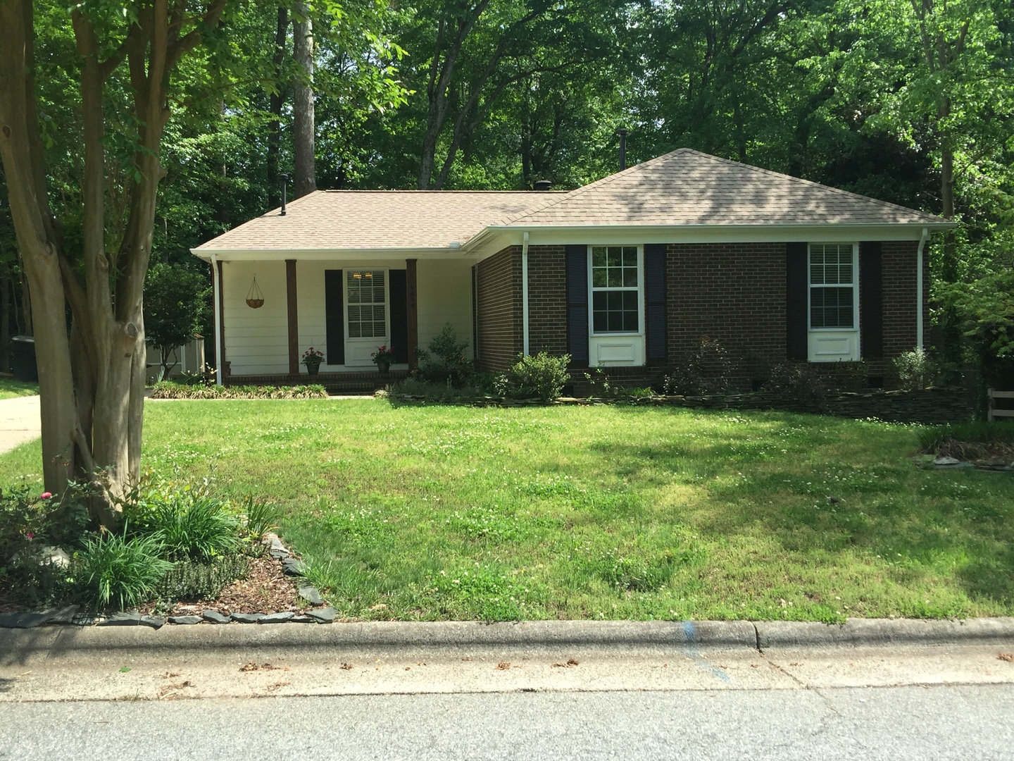 Greensboro House: 1819 Kello Drive