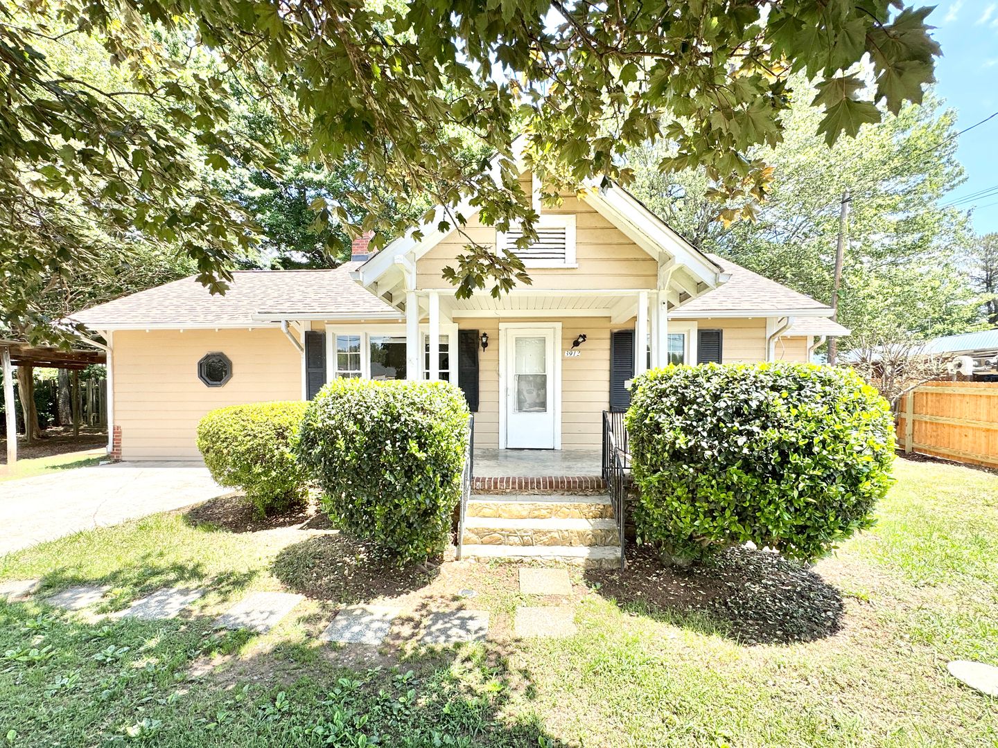 Greensboro House: 3912 N Church Street