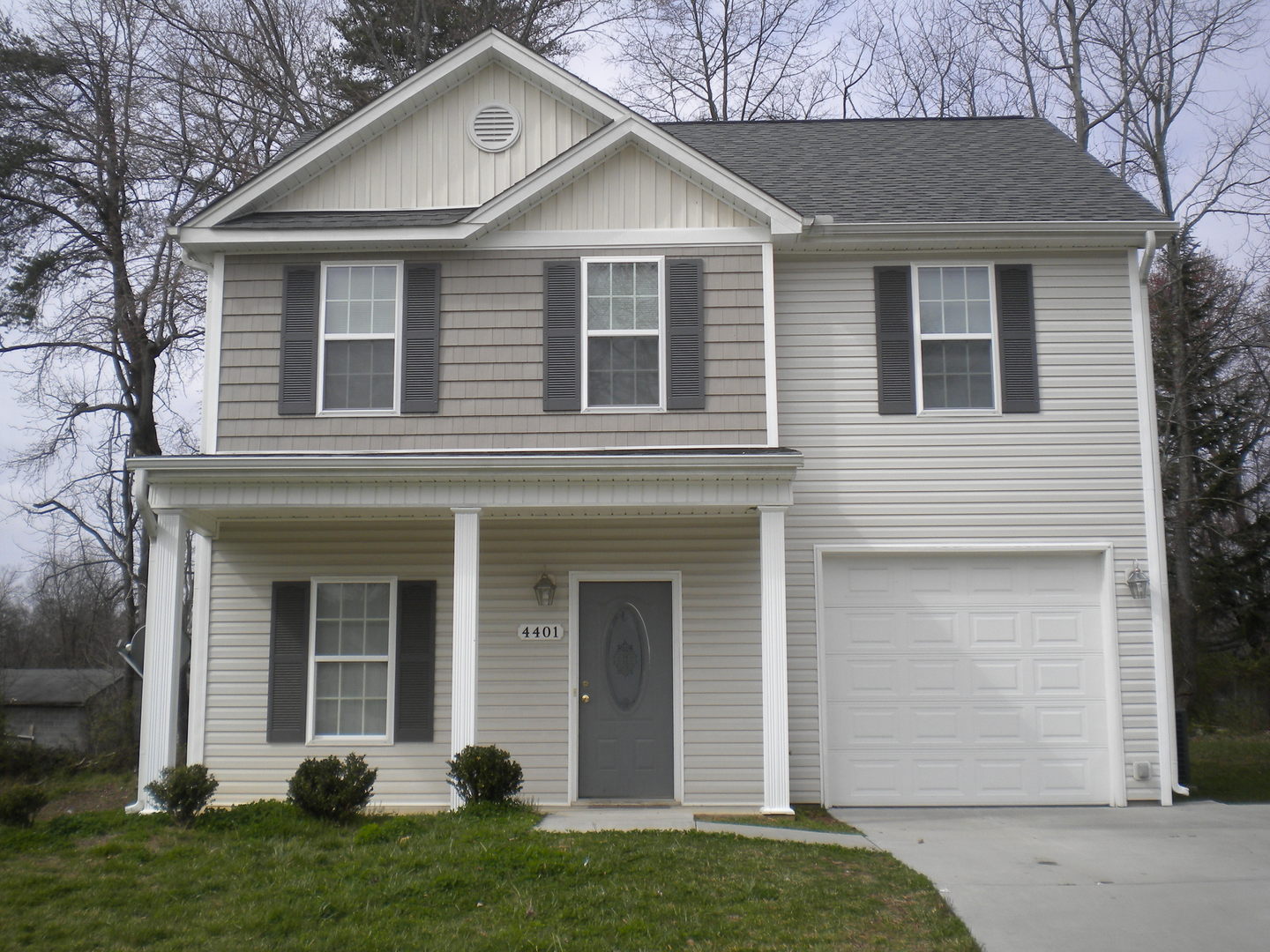 Greensboro House: 4401 Stephen Oaks Way