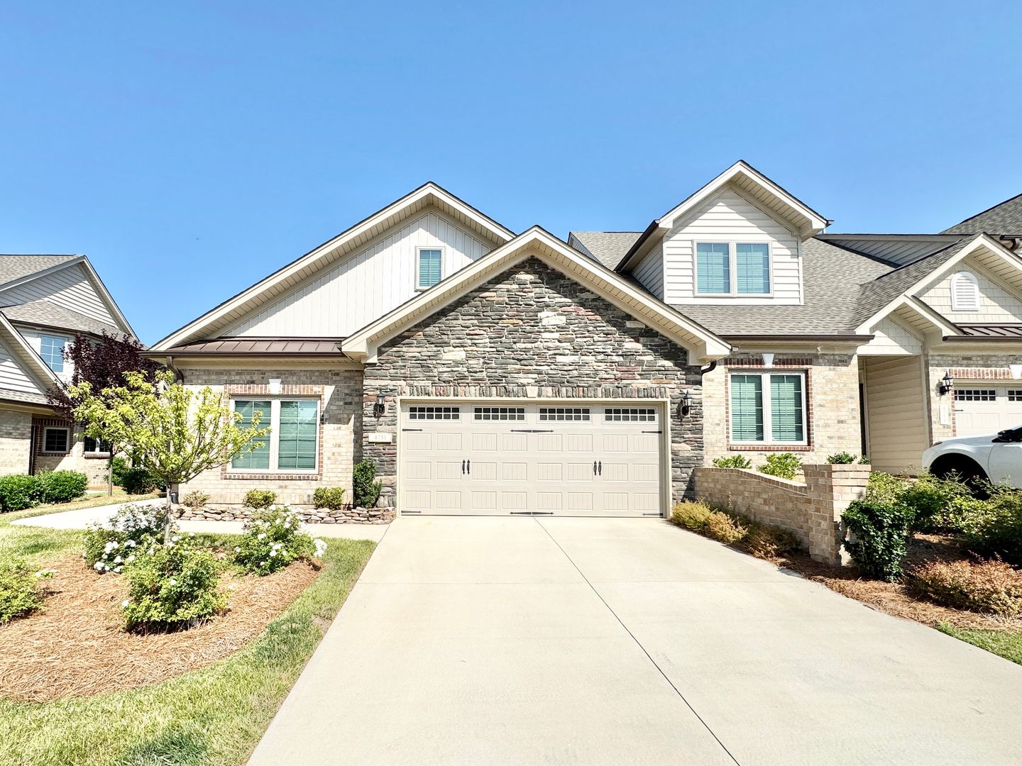High Point House: 4751 Willowstone Drive
