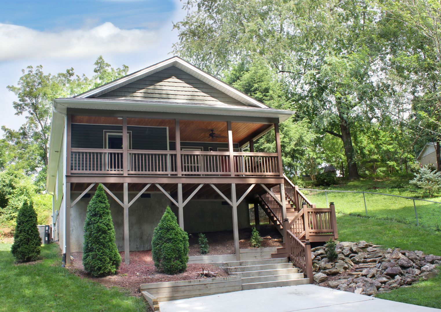 Newer Construction Close to Downtown Asheville 