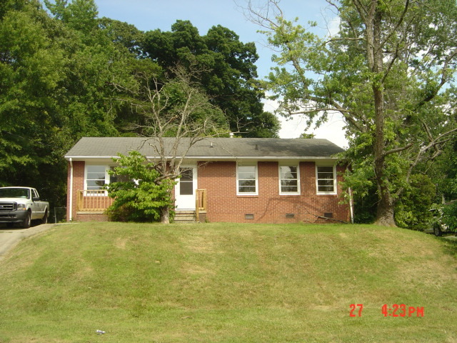 Greensboro House: 2902 Holmes Road