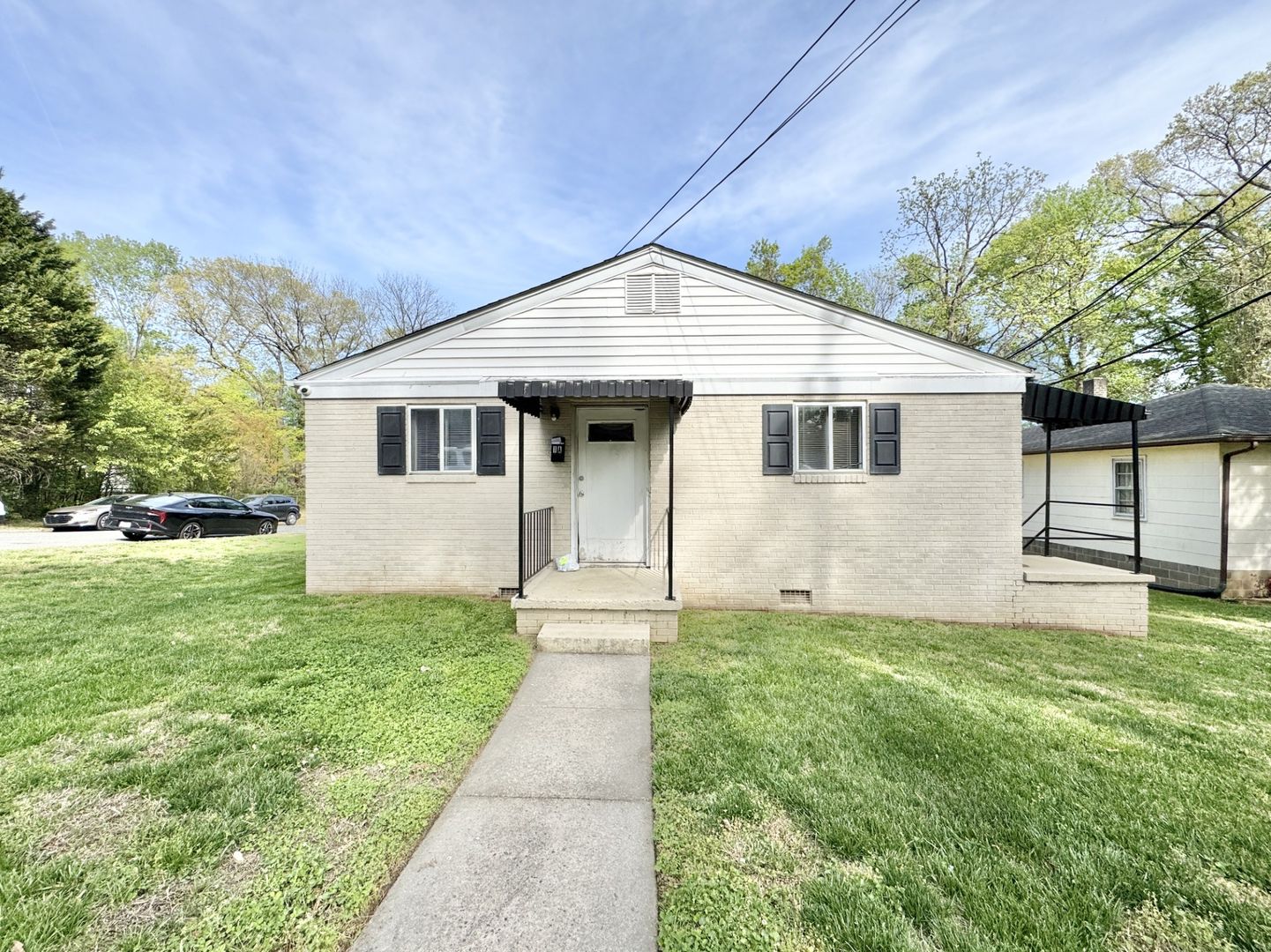 Greensboro House: 701 S Chapman