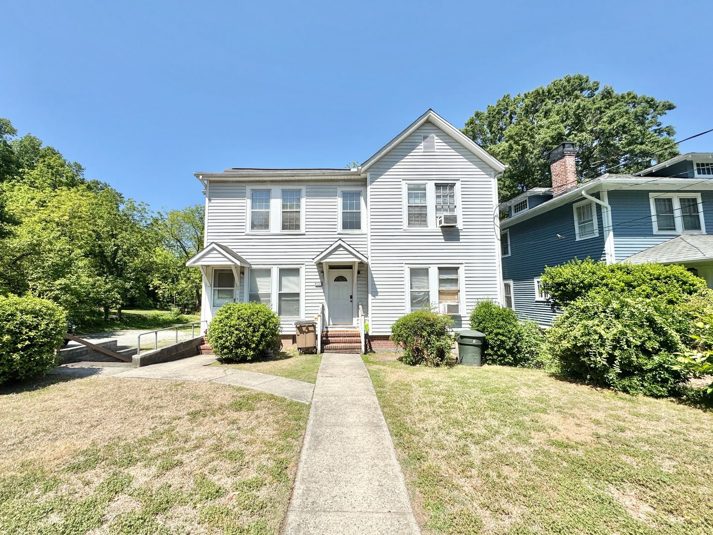 Greensboro House: 667 Chestnut Street