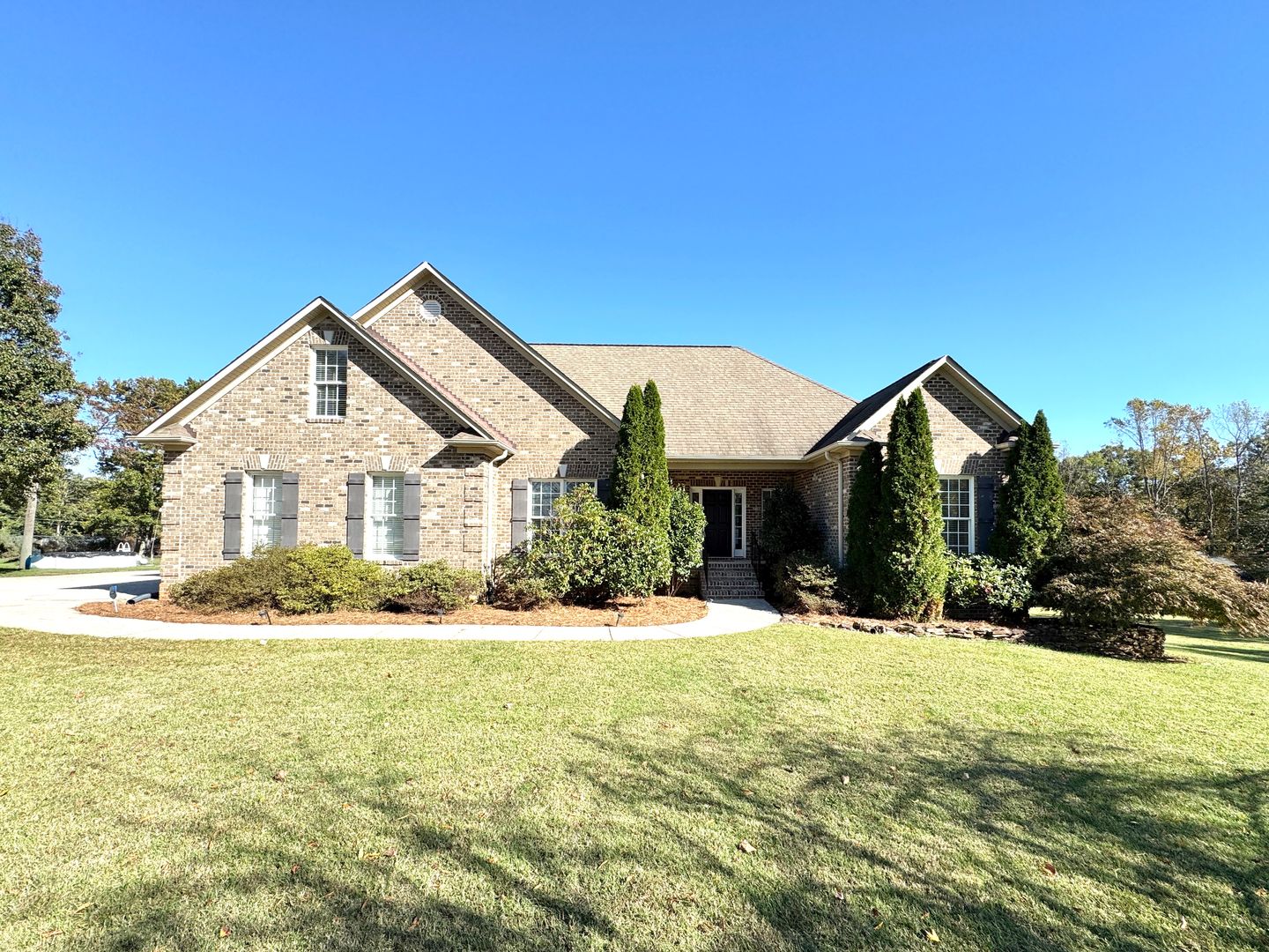 Kernersville House: 1994 Beeson Road
