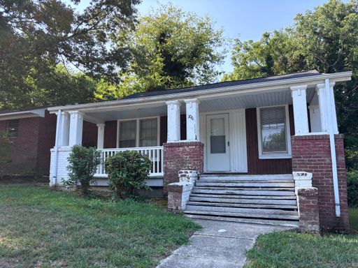 3-bedroom Close to South Elm Street – photo 1