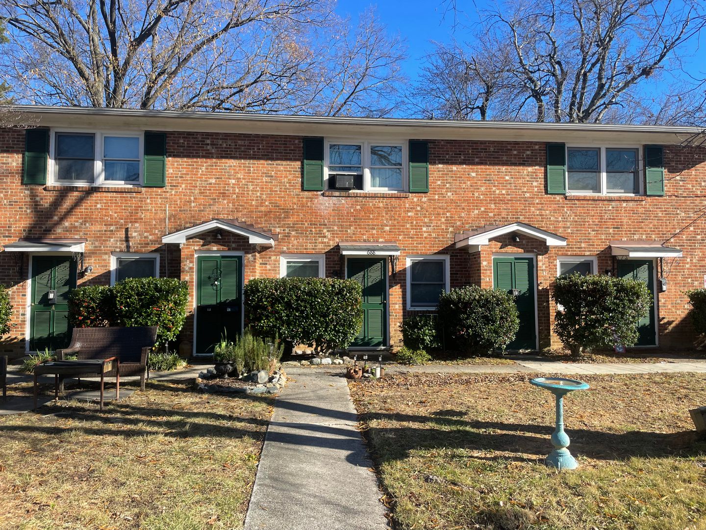 Greensboro Apartment: 688 Chestnut Street