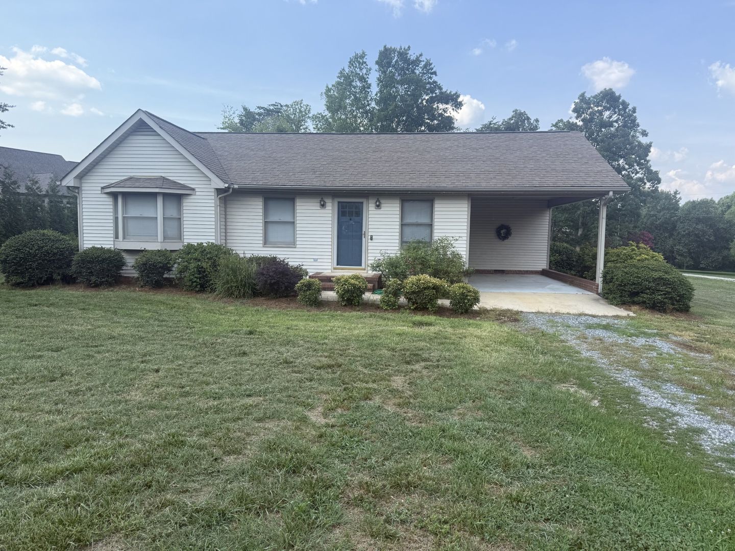 Stokesdale House: 8310 Prince Edward Road