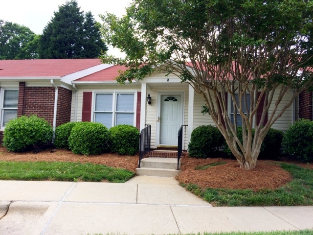 Greensboro Townhome: 3536-B Lawndale Drive