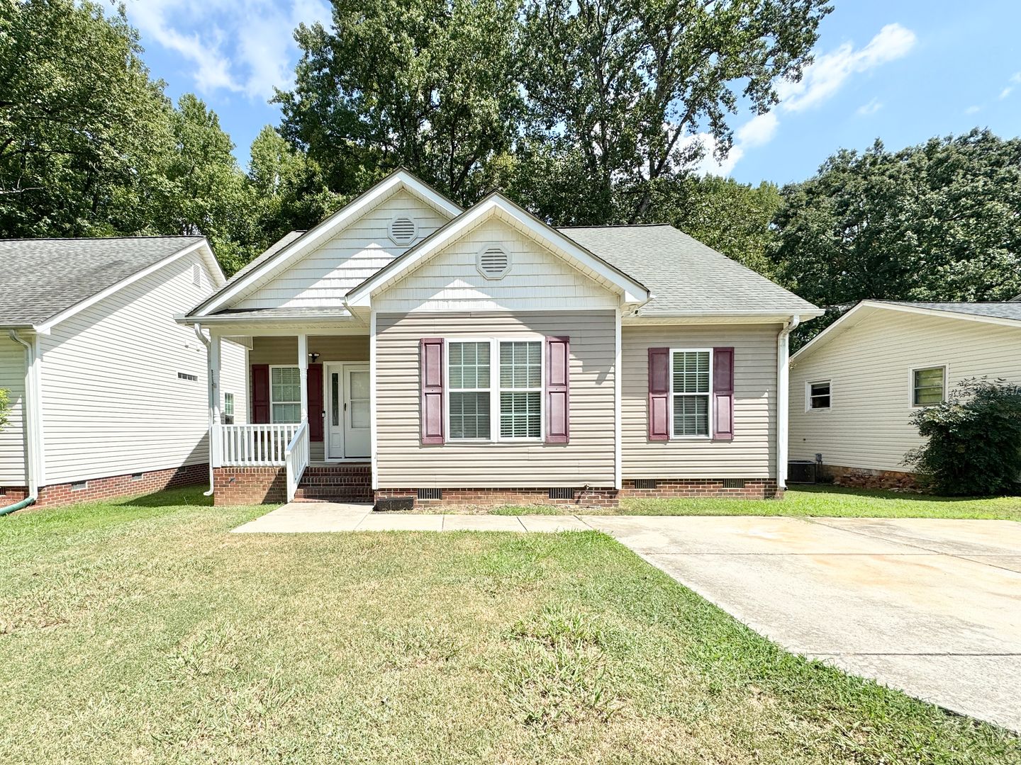 Greensboro House: 4114 Sheridan Road