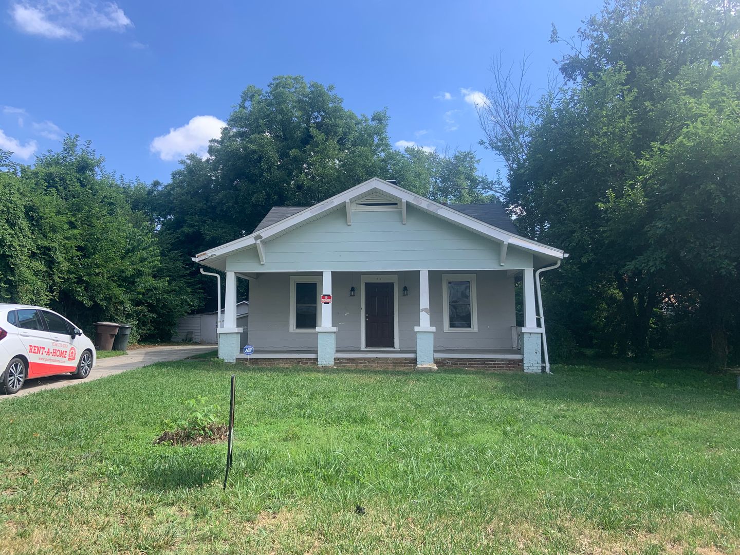 Greensboro House: 2710 Hayden Street