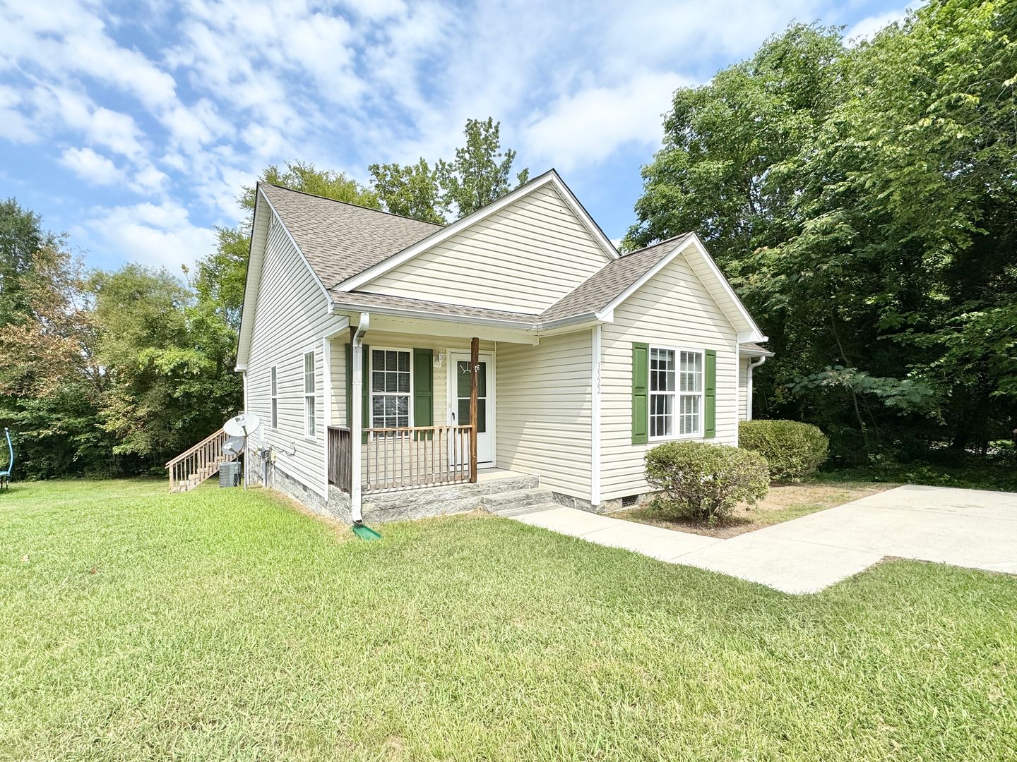 Greensboro House: 3522 Riverside Drive