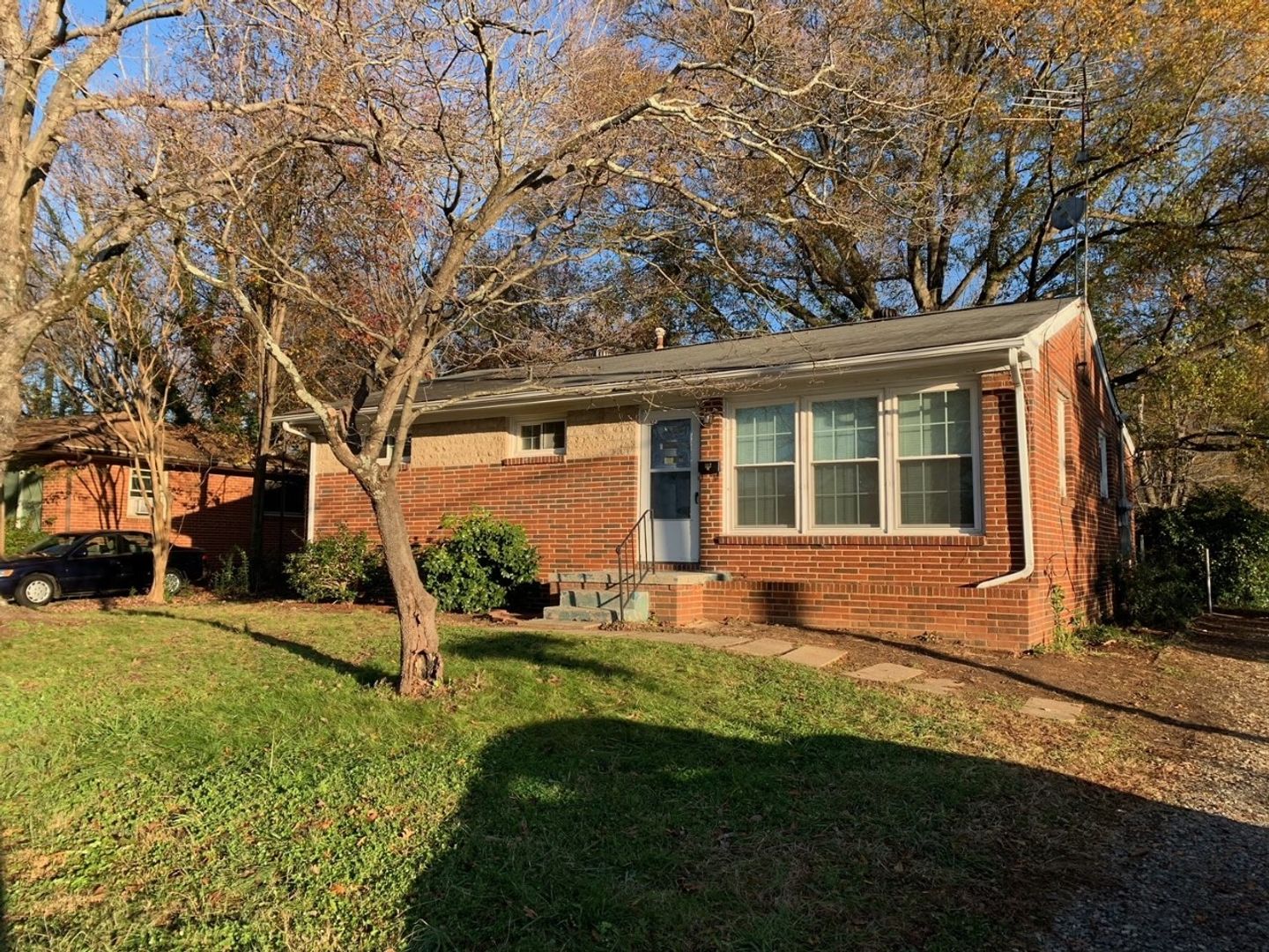 Greensboro House: 307 Shannon Drive