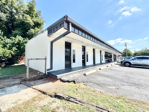 Ideal Office Space Located on W Market St! – photo 1