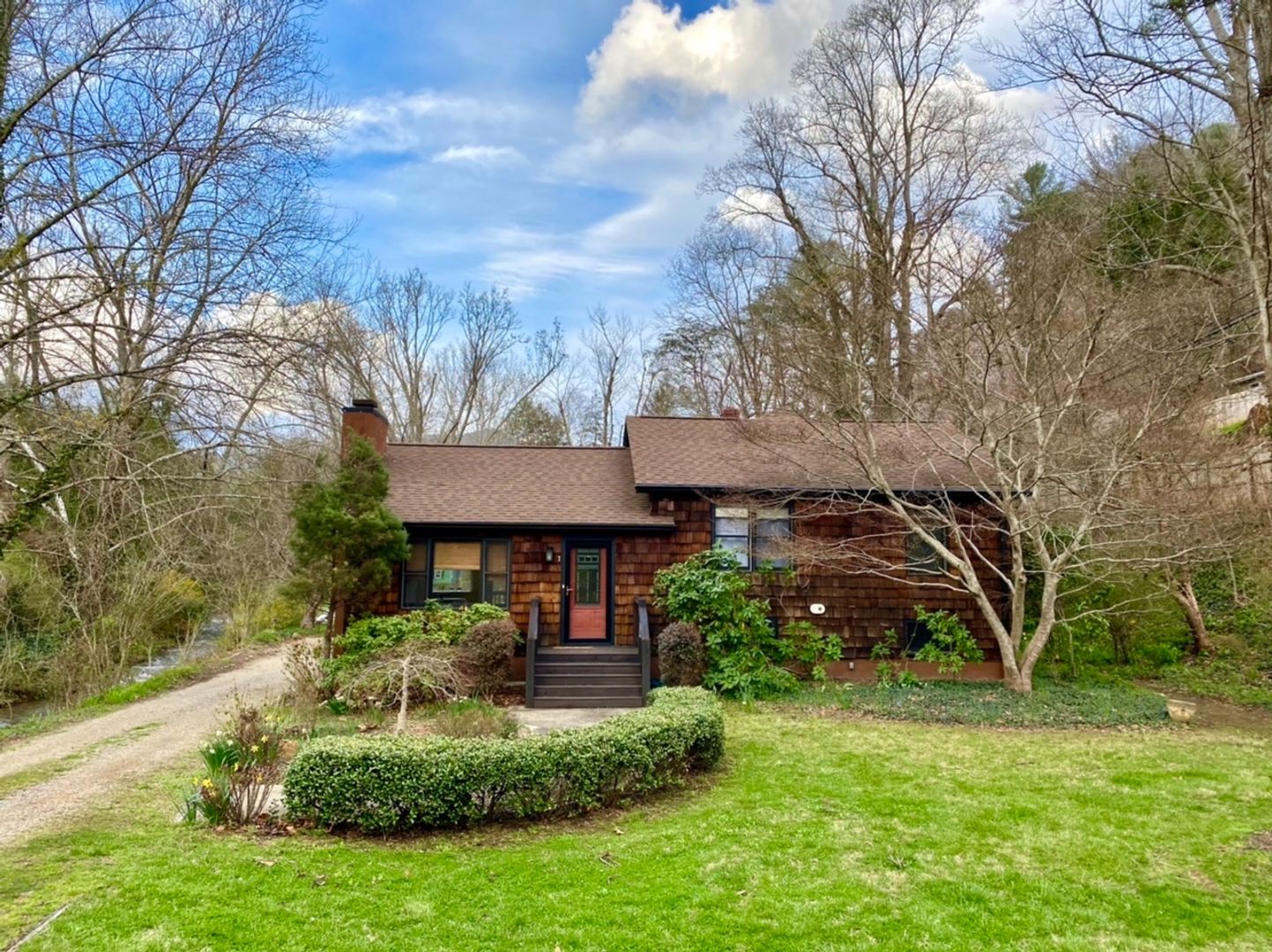 Asheville House: 1 Pinecroft Rd
