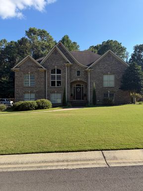 Updated 4 Bed 3 Bath Home Zoned For Chelsea school System