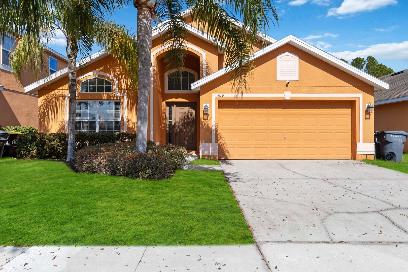 Davenport House: 814 Orange Cosmos Blvd