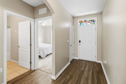 Listing photo thumbnail