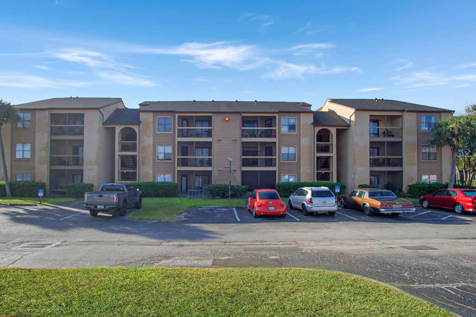 Kissimmee House: 2202 Cascades Blvd  unit 104